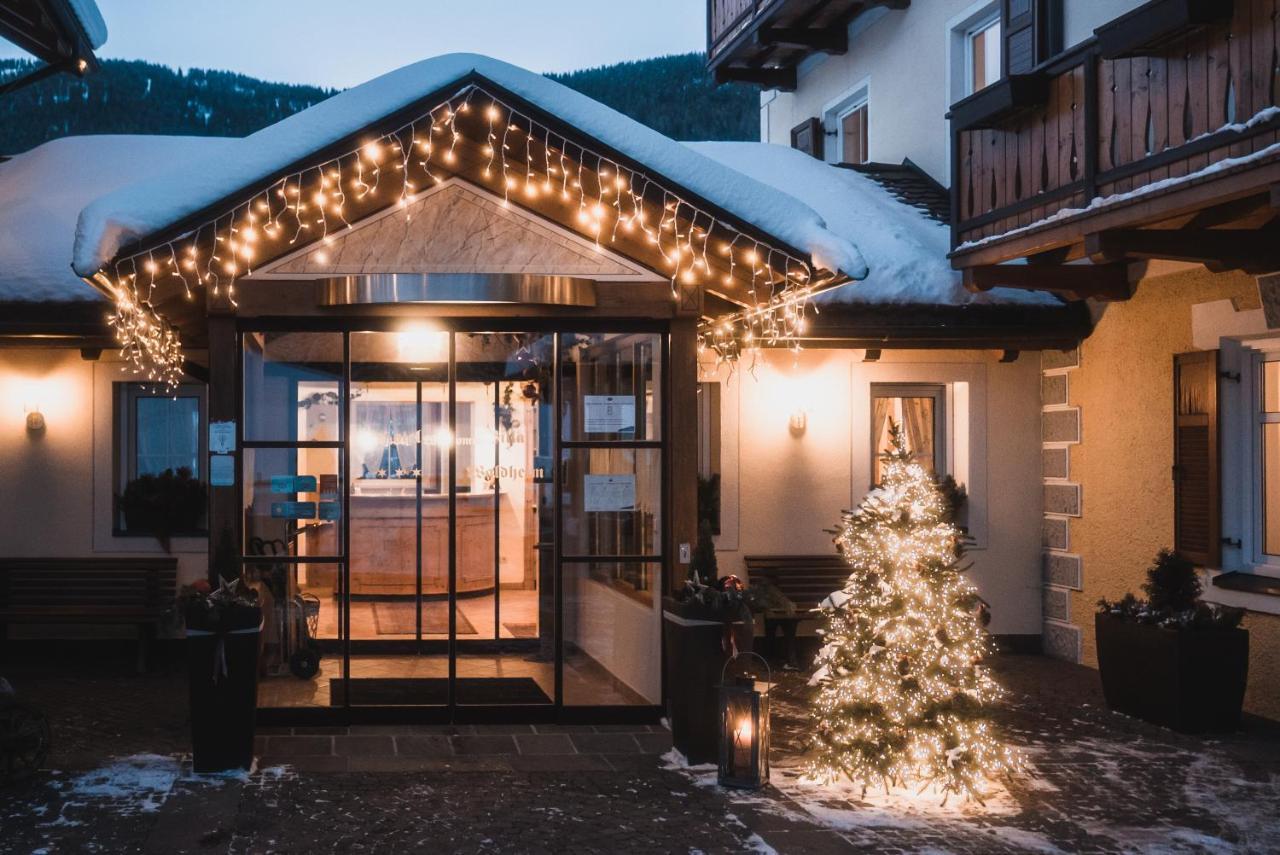 Hotel Villa Waldheim San Candido Exterior foto