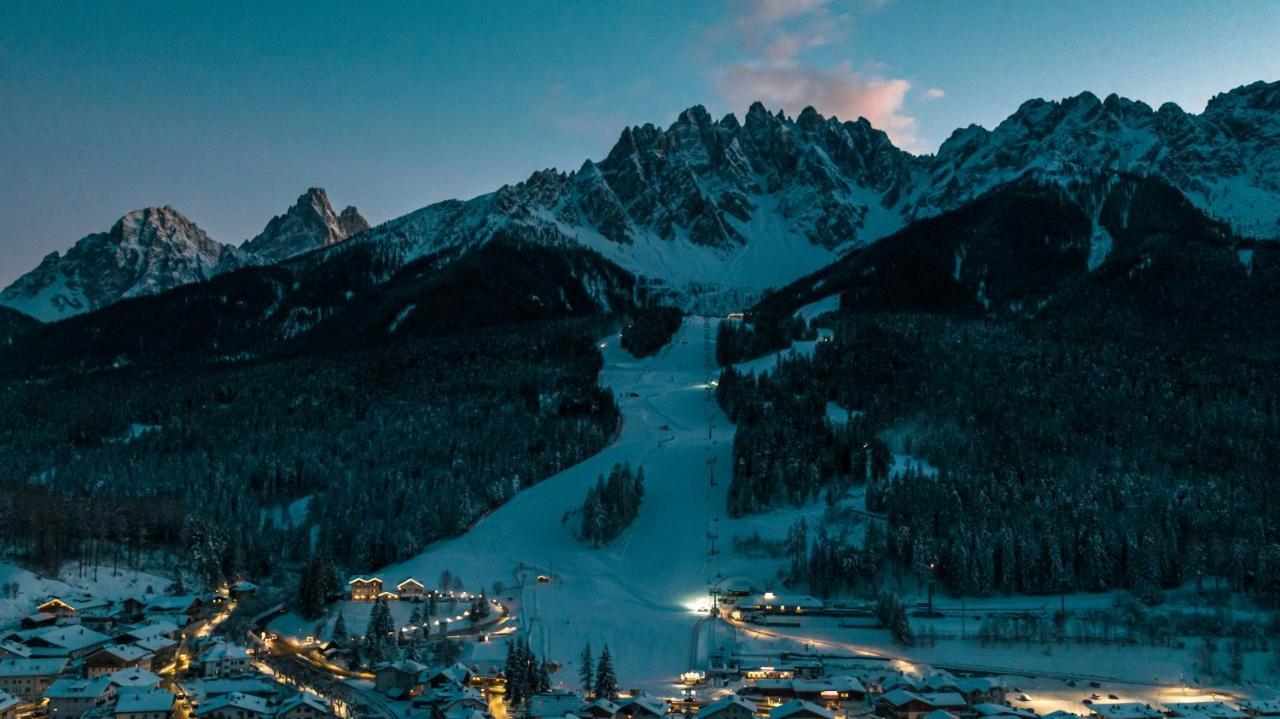Hotel Villa Waldheim San Candido Exterior foto