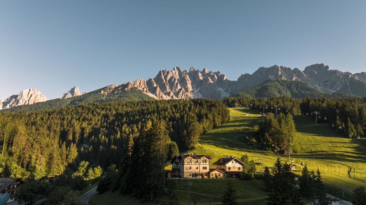 Hotel Villa Waldheim San Candido Exterior foto