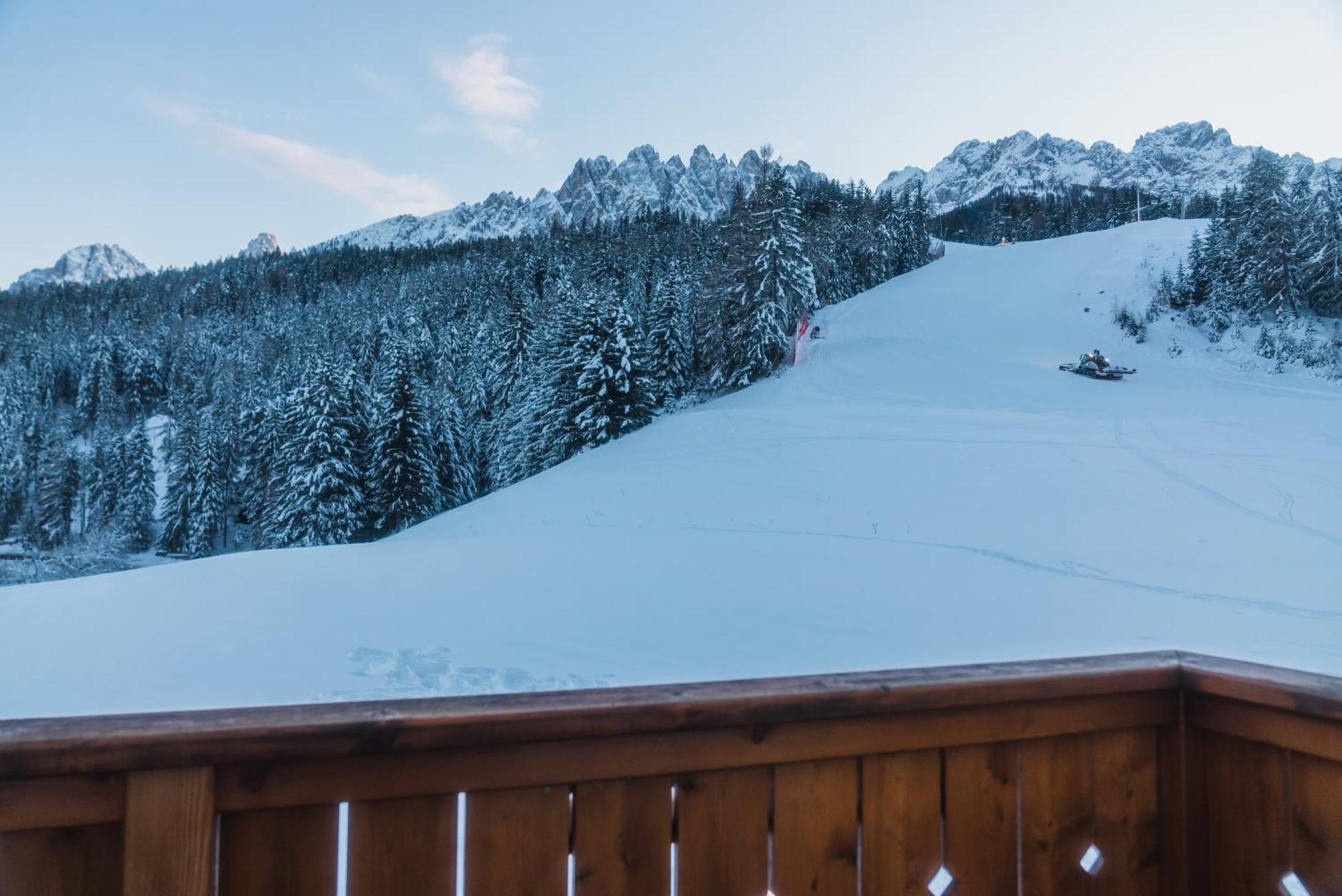 Hotel Villa Waldheim San Candido Exterior foto